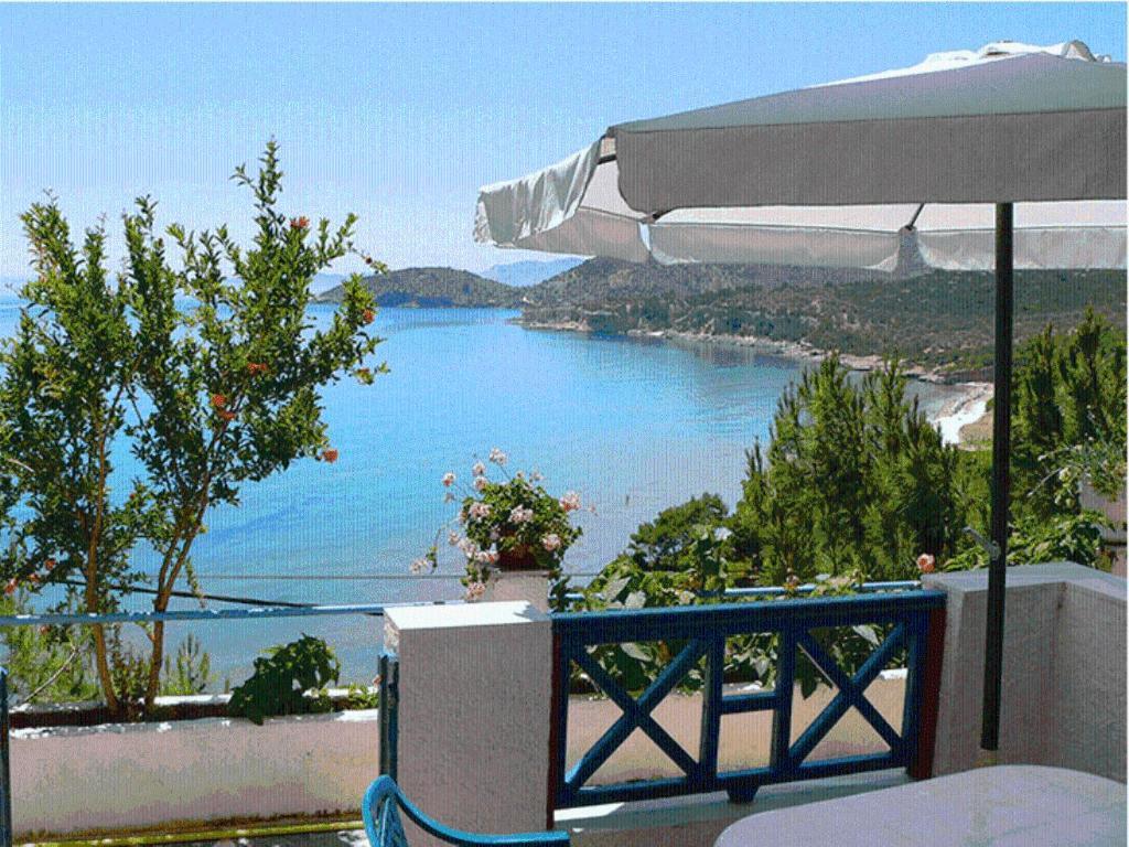 Blue Horizon Apartment Marathokampos Exterior photo