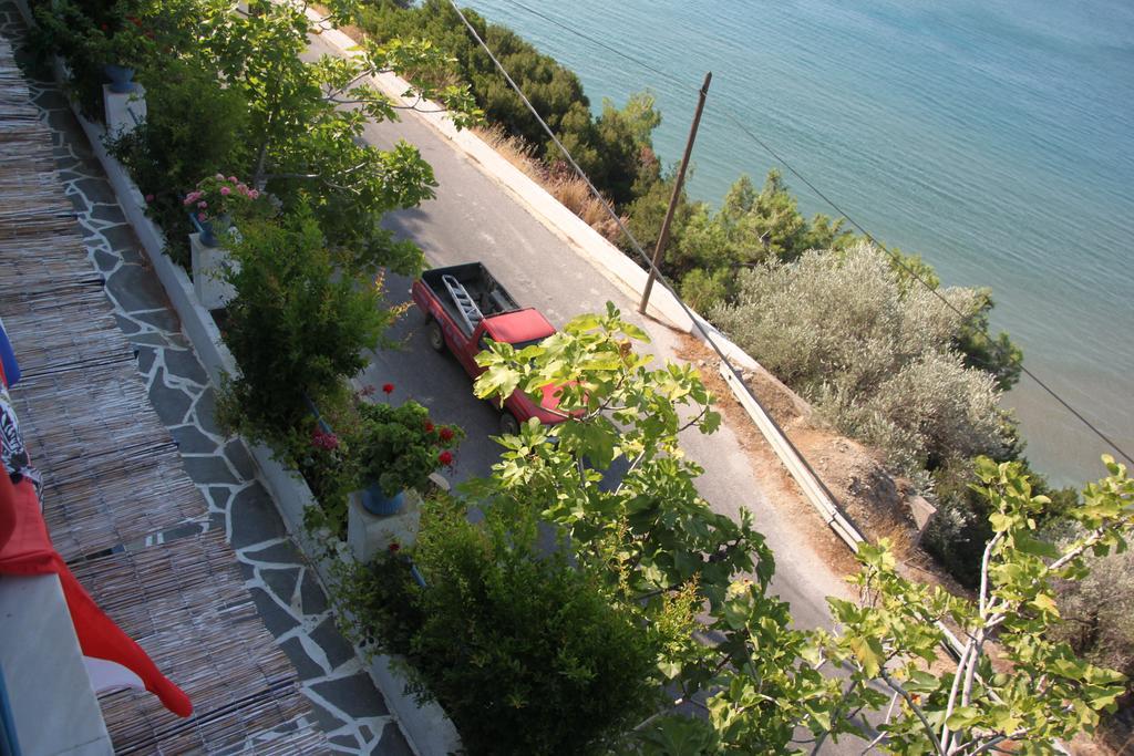 Blue Horizon Apartment Marathokampos Exterior photo